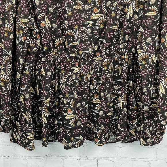Lane Bryant Illusion Collection V Neck Top Black Botanical Print Size 20 L/S NWT - Picture 6 of 15
